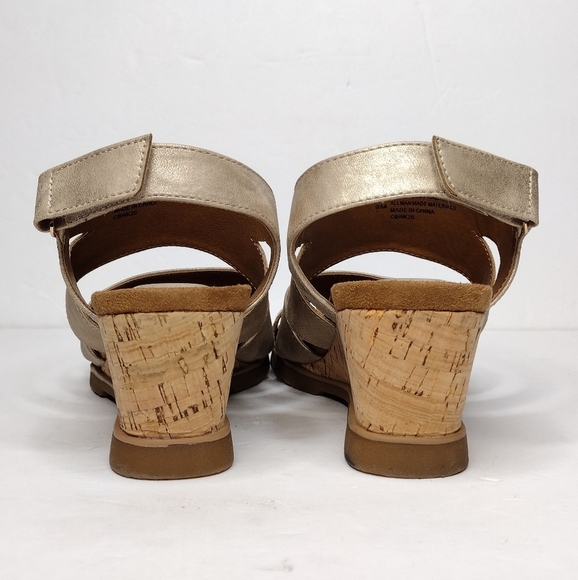 Euro By Soft Sadra Women's Gold Open Toe Comfort Wedge Sandals - Picture 6 of 15